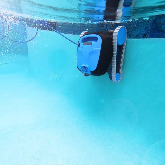 Dolphin Nautilus CC Robotic Pool Vacuum
