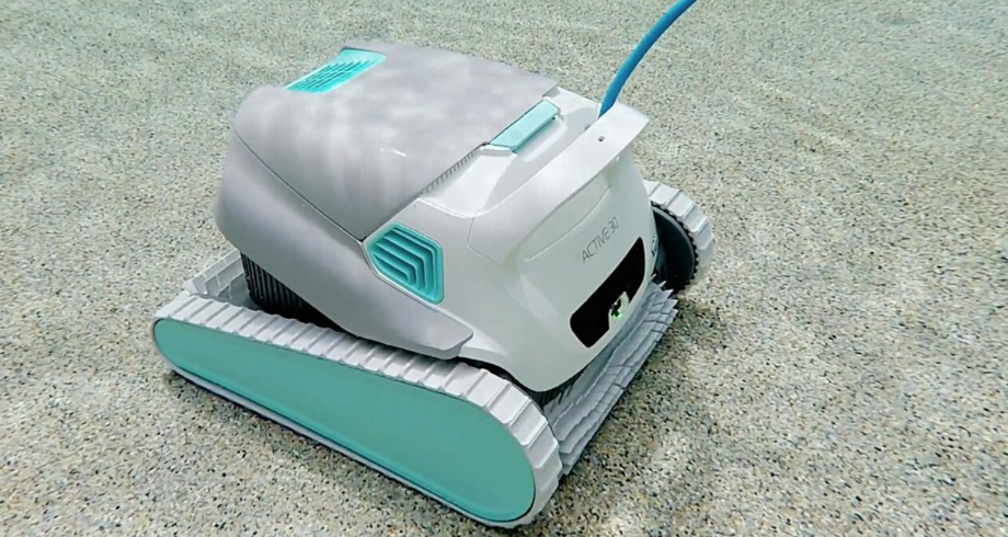 Maytronics Dolphin Active 30 (WiF) Robotic Pool Cleaner